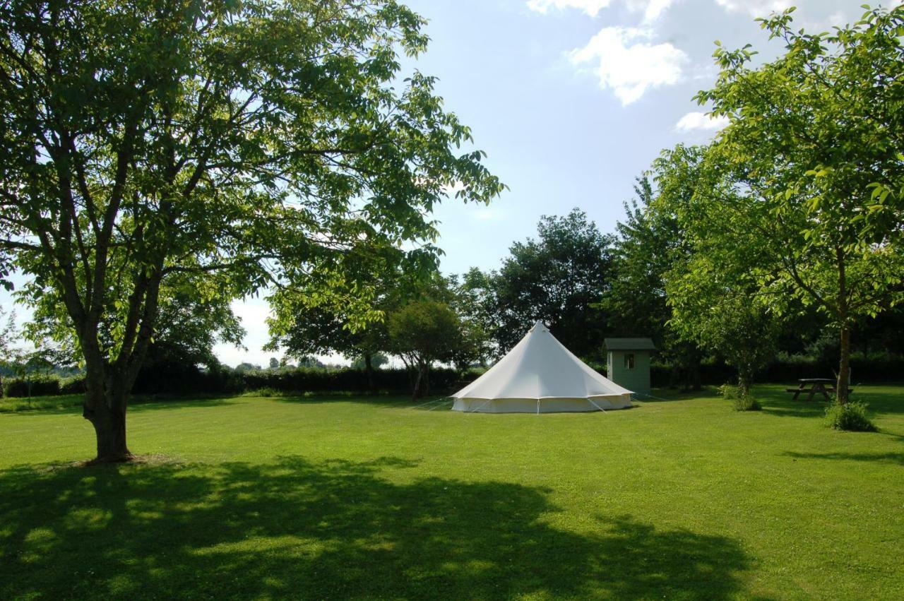 Camping La Foret De Tesse Exterior photo